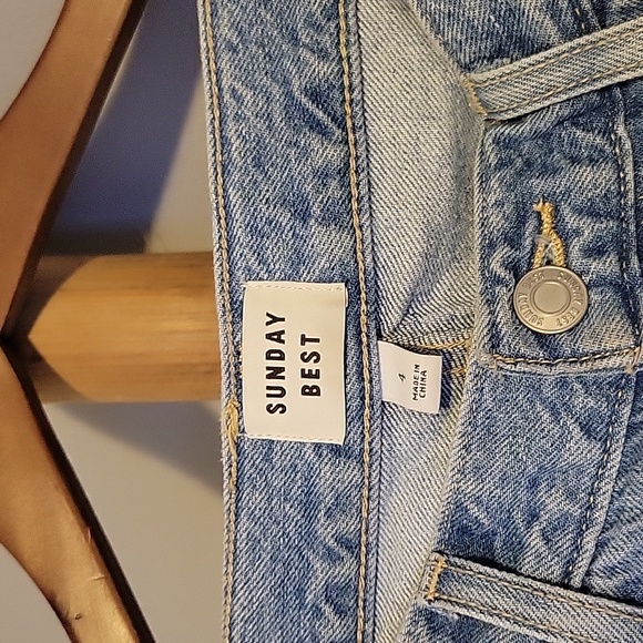 *SOLD!* Sunday Best DYLAN Boyfriend Jeans - Picture 3 of 9